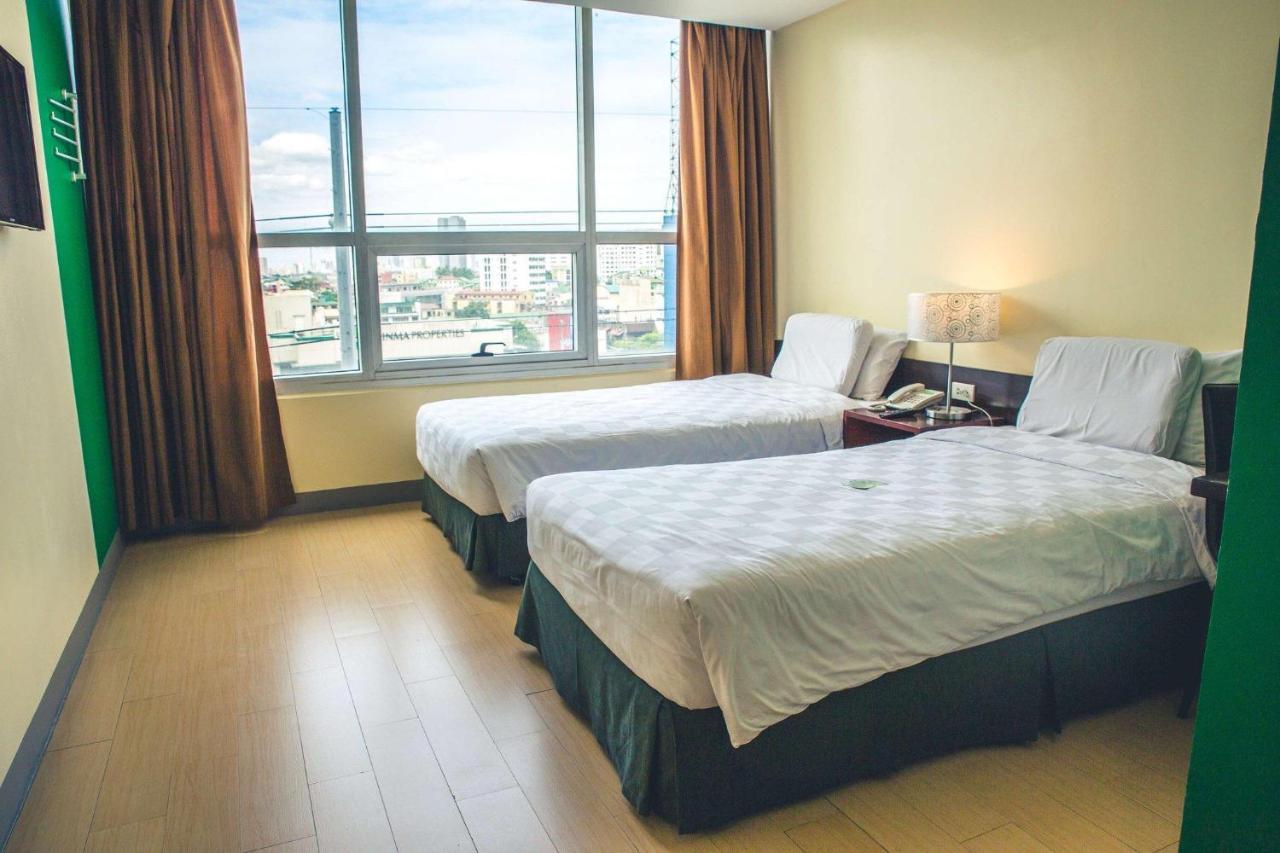 Go Hotels Plus Mandaluyong Exterior foto