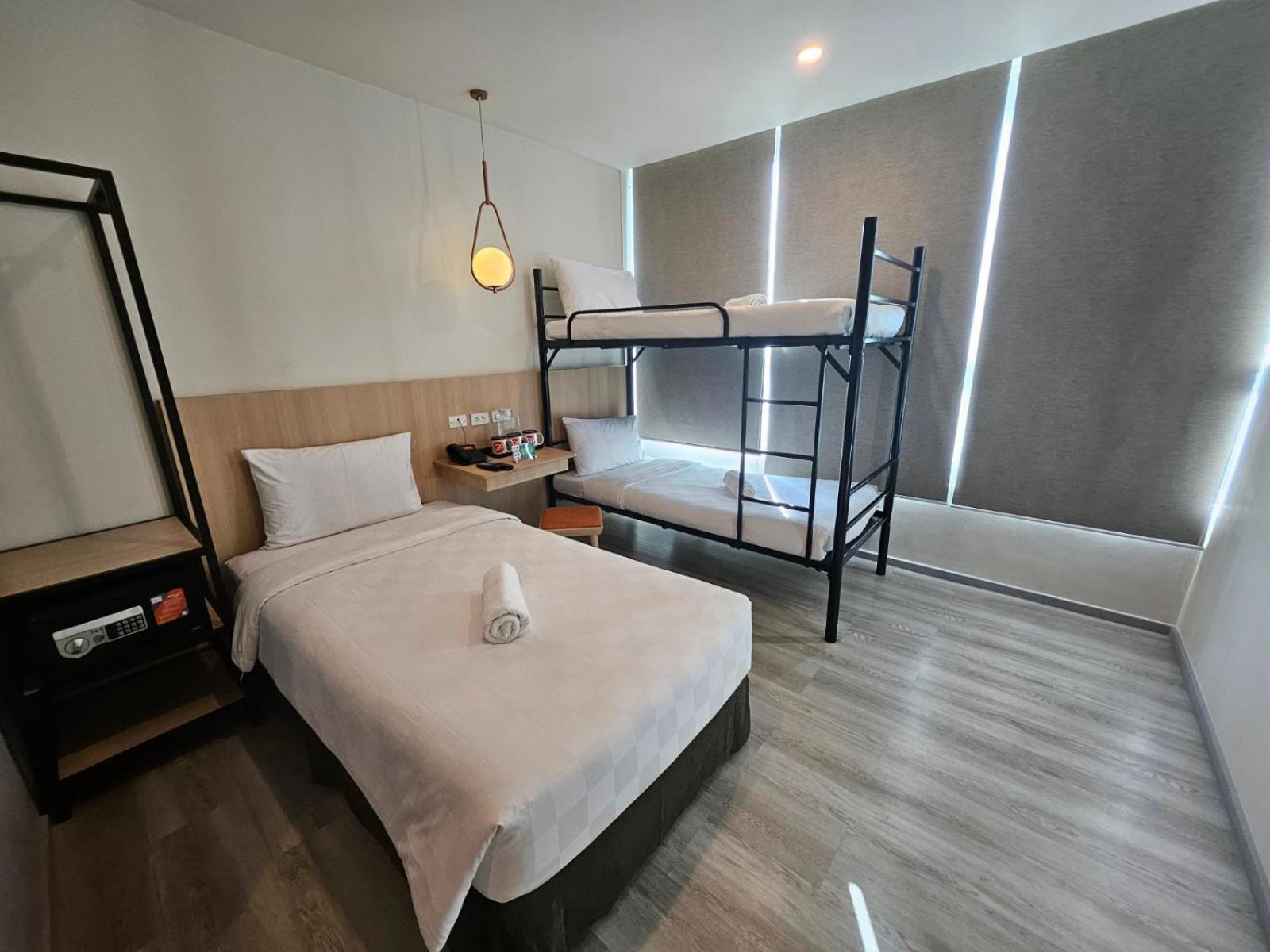 Go Hotels Plus Mandaluyong Exterior foto