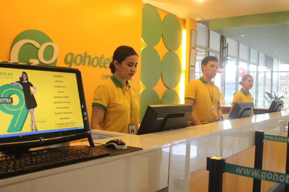 Go Hotels Plus Mandaluyong Exterior foto