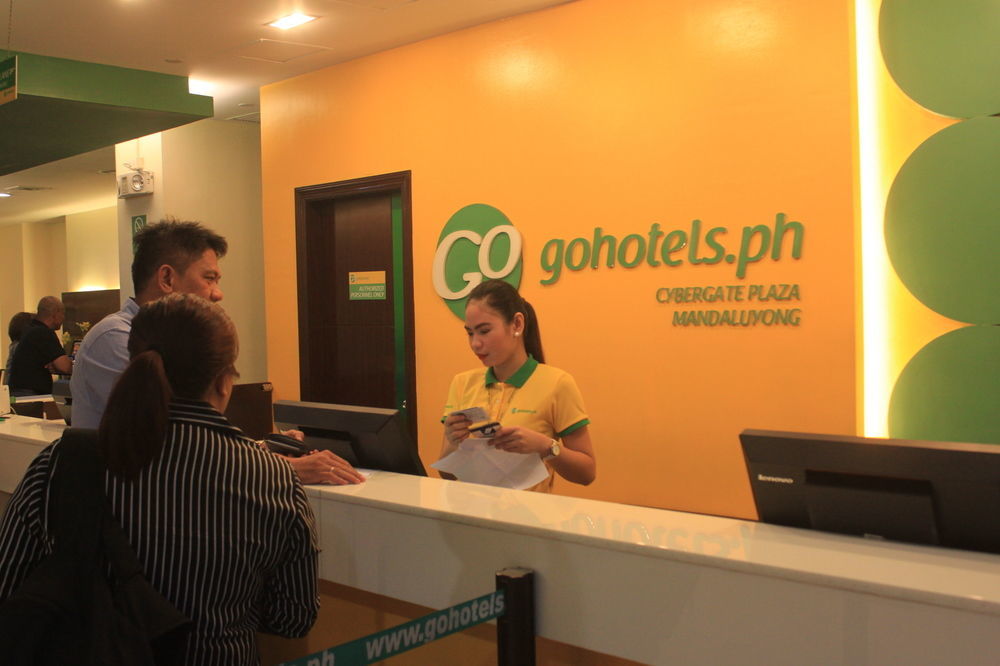 Go Hotels Plus Mandaluyong Exterior foto